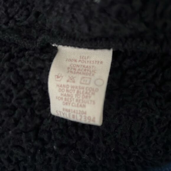 Hem & Thread Women's Black Hooded Fleece OSFM - Picture 5 of 5